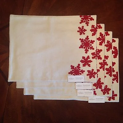 Embroidered Snowflakes Placemat