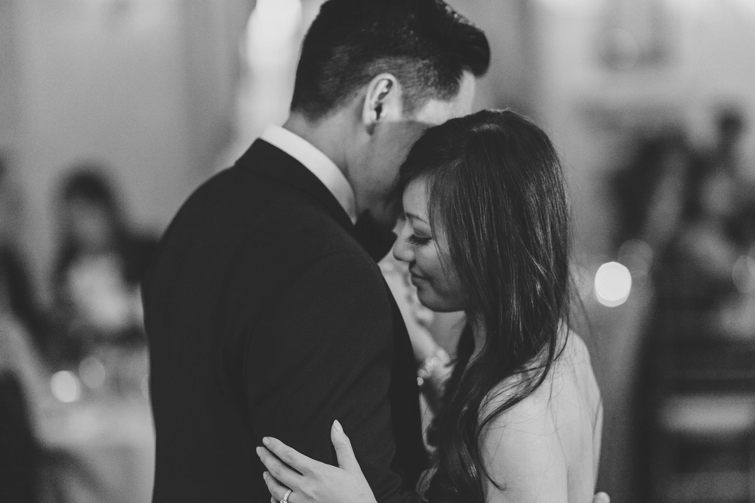 Lisa-Gabriel-Style-Me-Pretty-Pearl-Bridal-House