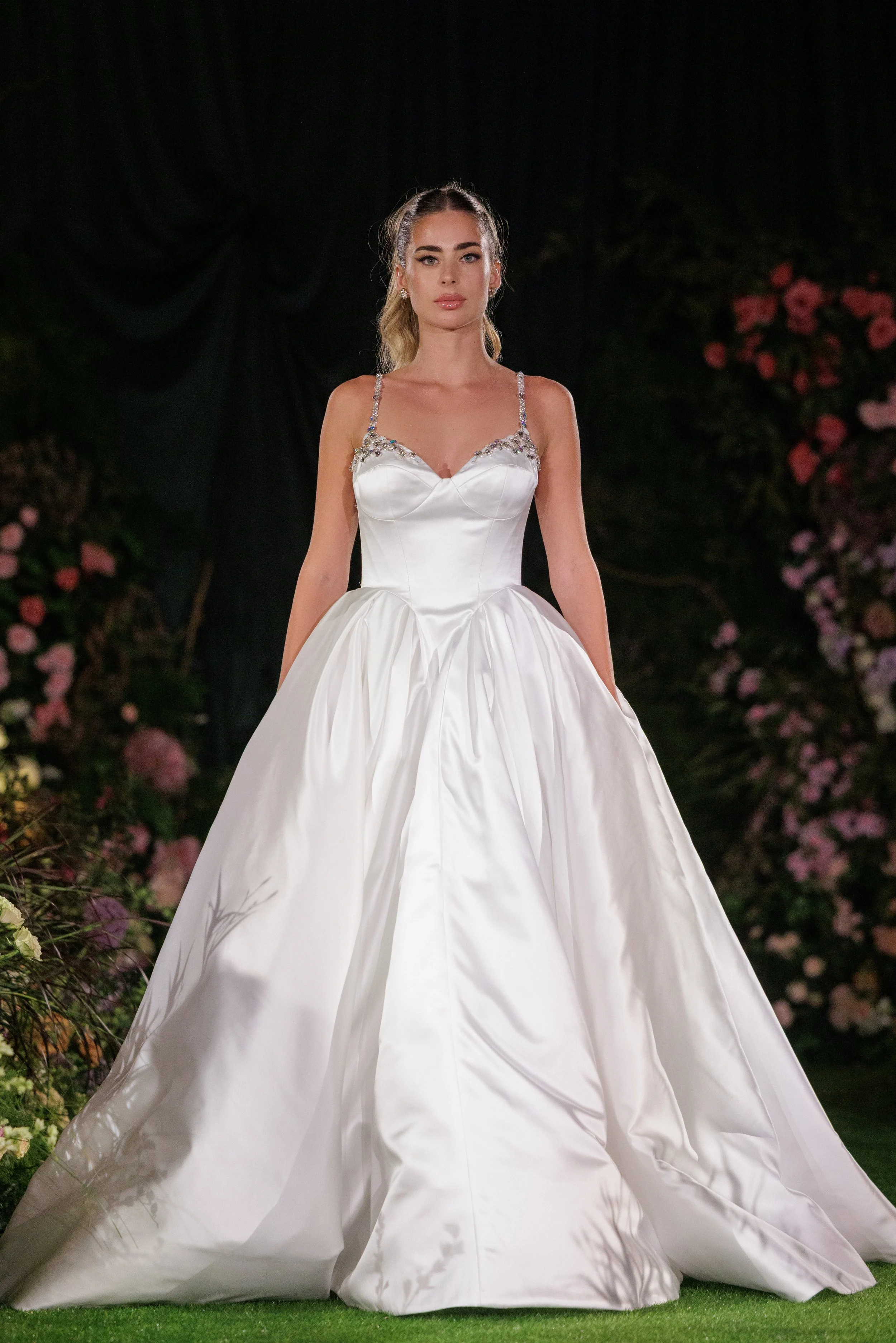 Queen of Genovia_Ivory_F.JPG