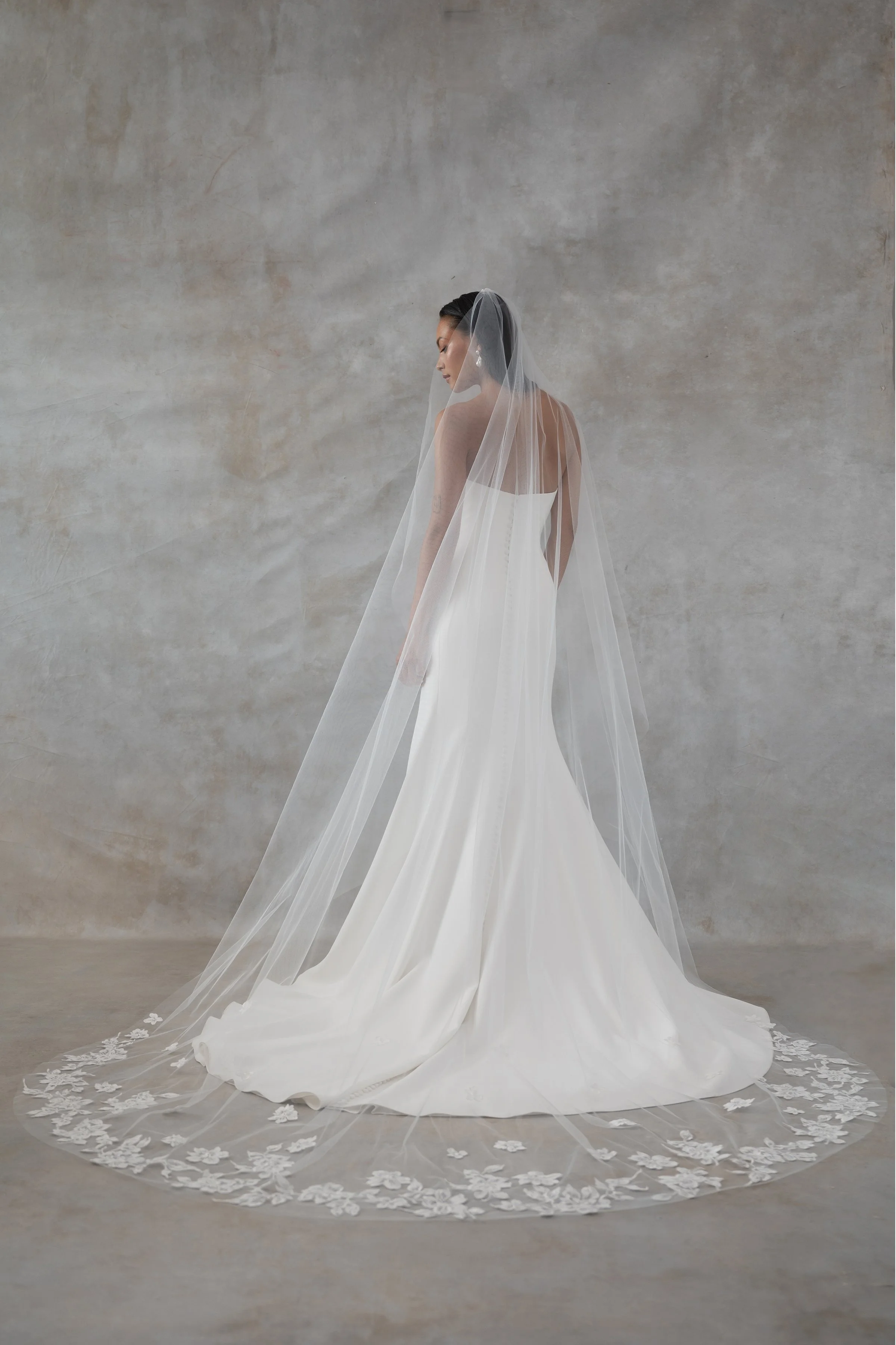 Geeta_Phoebe_Veil_43433_Edited_2400x3600.jpg
