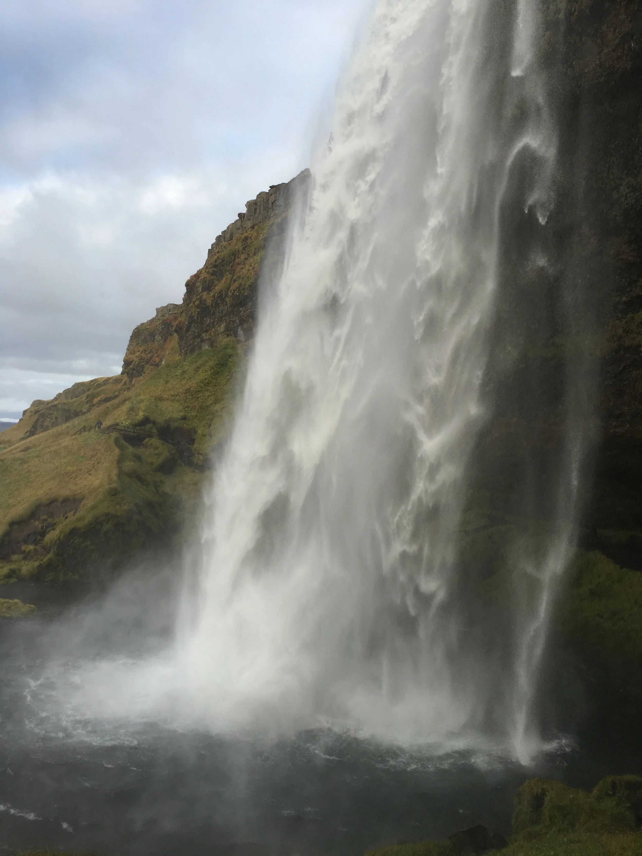 Seljalandsfoss.jpg
