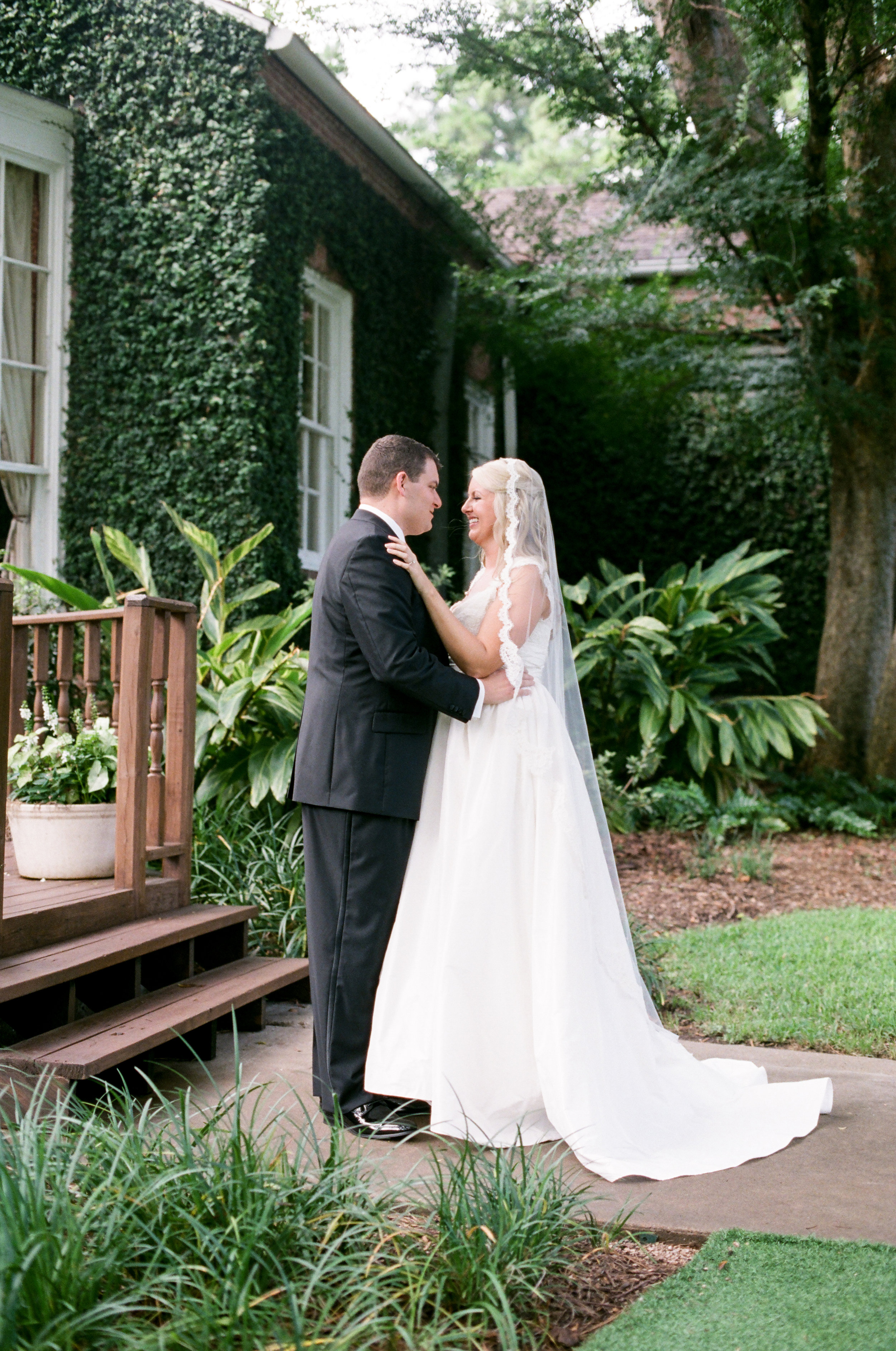 benefits of a first look_wedding photography_wedding photographer_film wedding photographer_Christine Gosch_www.christinegosch.com_Houston, Texas wedding photographer_ Houston, Texas-36.jpg