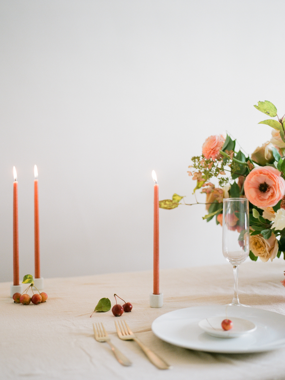 film wedding photographer - Houston wedding photographer - intimate wedding photographer - Christine Gosch - fall wedding inspiration - blush fall wedding - wedding flowers - fall wedding flowers - minimal wedding table inspo - Maxit Flower Design-5.jpg