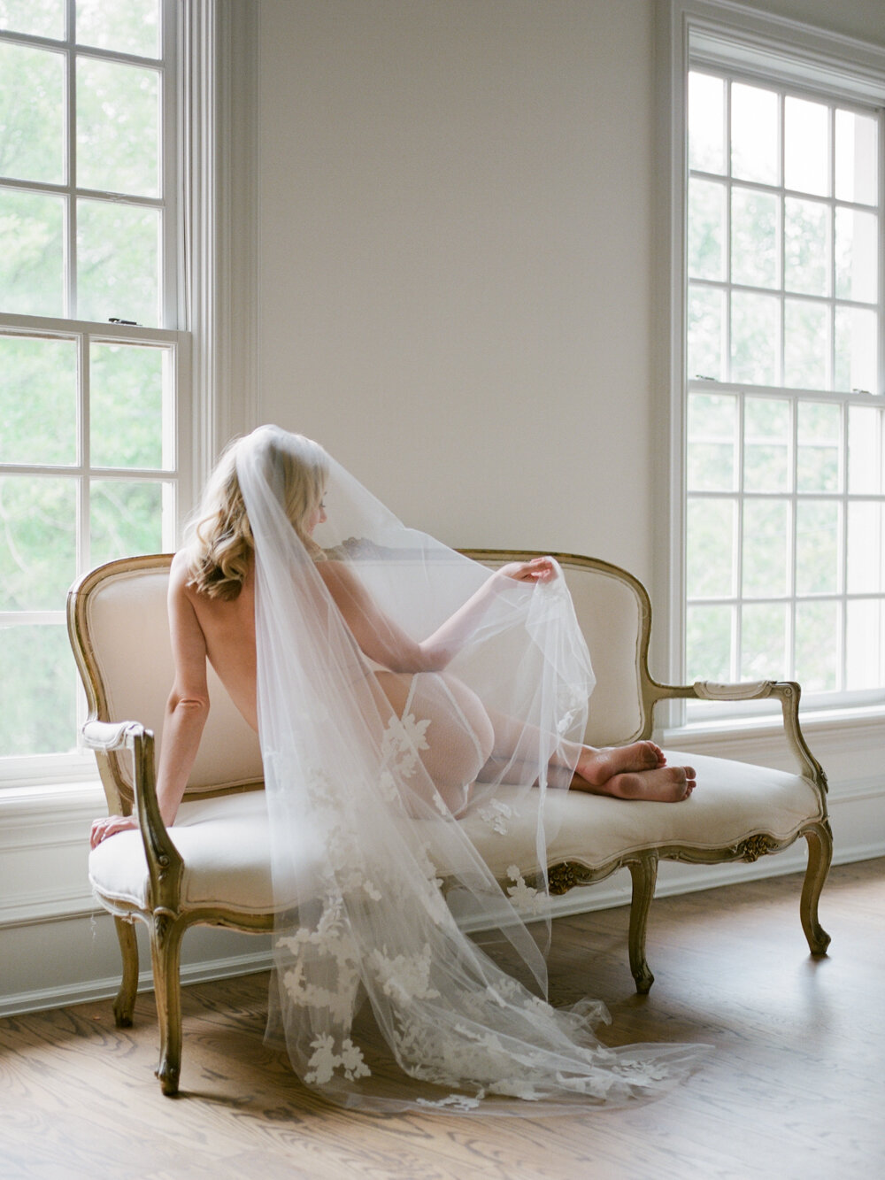 The Hopeless Romantic — Elizabeth Craig Photography | Pittsburgh Boudoir  Photography & Education