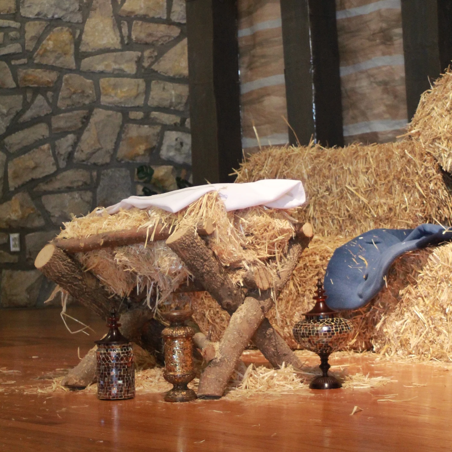 Christmas worship setting