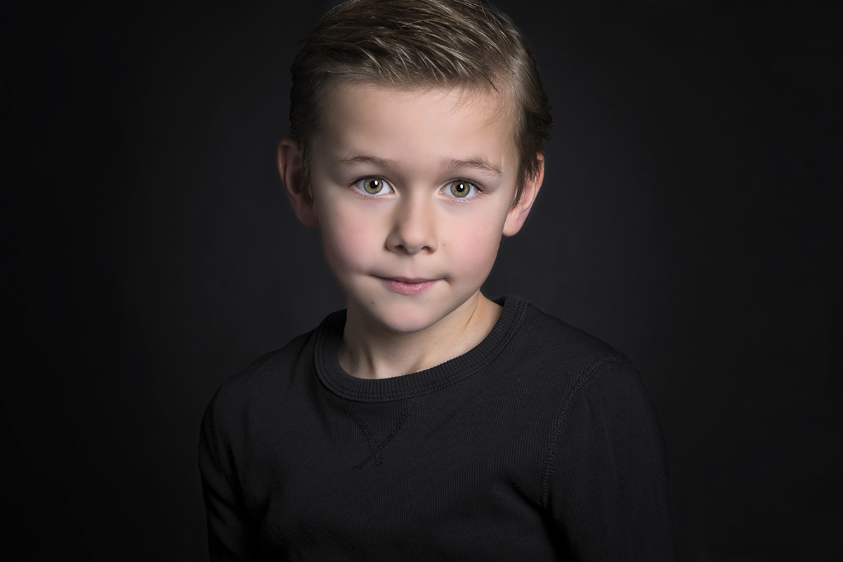 portret kinderfotografie jongen genomen tijdens fotoshoot.jpg