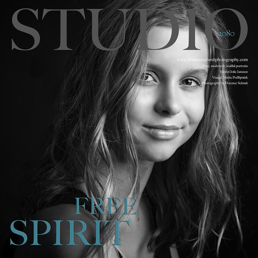 On the cover of a magazine model portfolio foto tiener meid.jpg