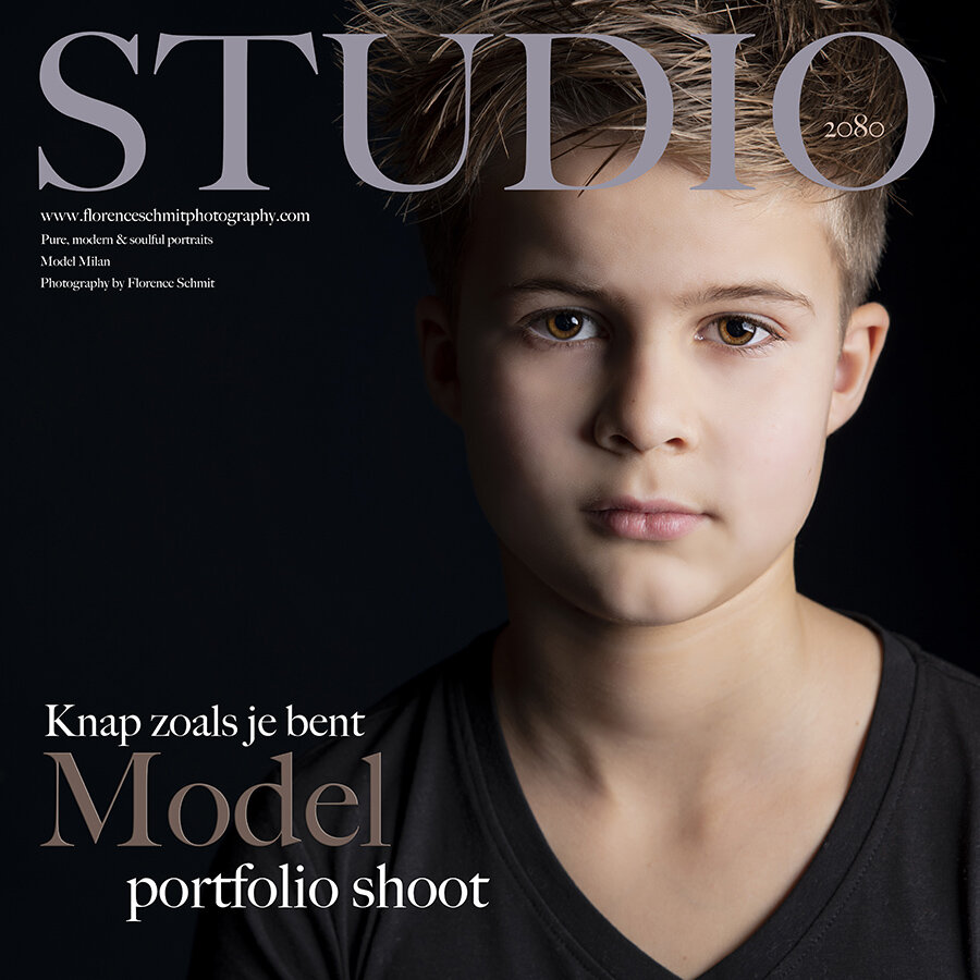 On the cover of a magazine model portfolio foto jongen in studio.jpg