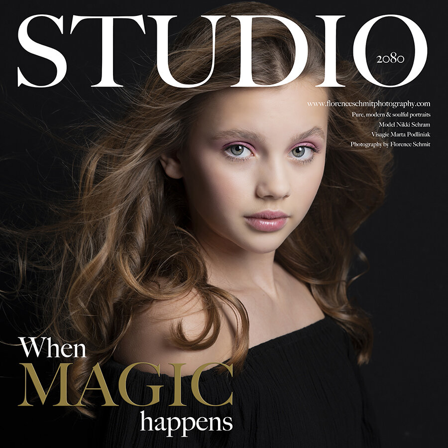 On the cover of a magazine model portfolio kleur foto tiener.jpg
