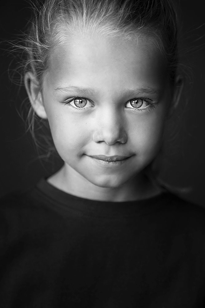 portfolio fotoshoot model bureau meisje portret zwartwit.jpg