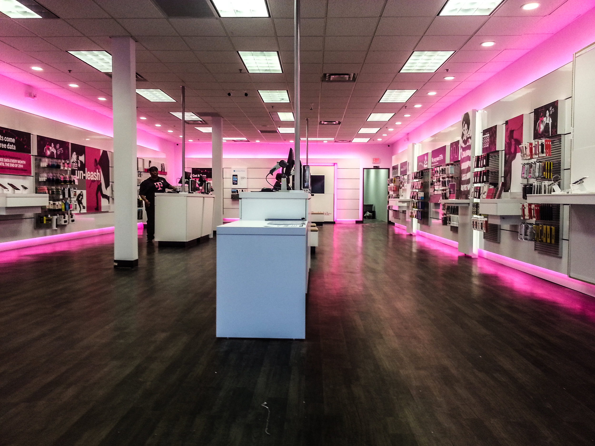 Sun Holdings, Inc. Announces South Texas T-Mobile Acquisition