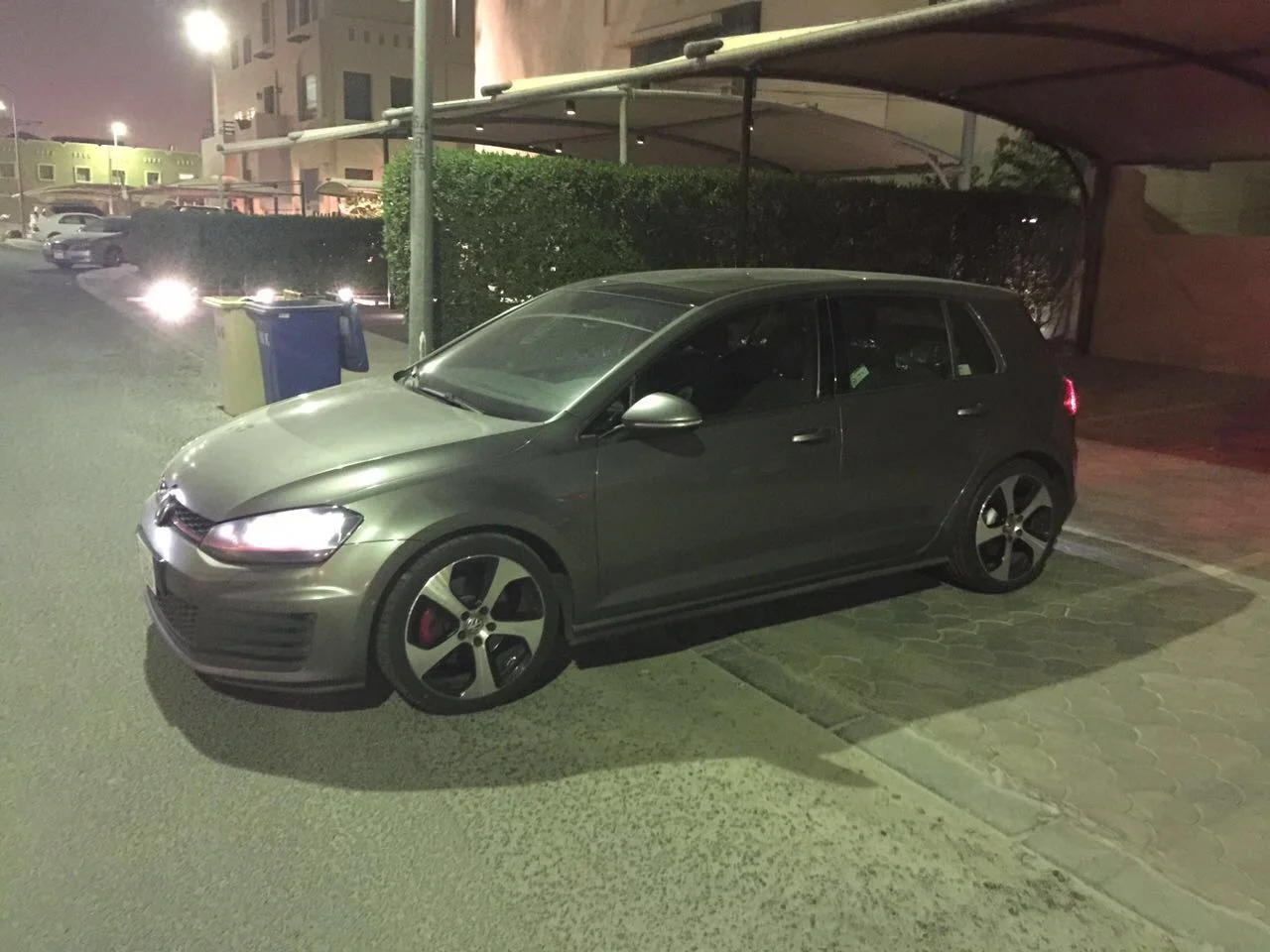 Volkswagen golf gti 2015 فولكس واجن قولف ٢٠١٥ وارد وكالة بهبهاني
صبغ وكاله تحت الكفاله
ماشي ٤٤ ألف السعر ٦٨٠٠ دك
99900400