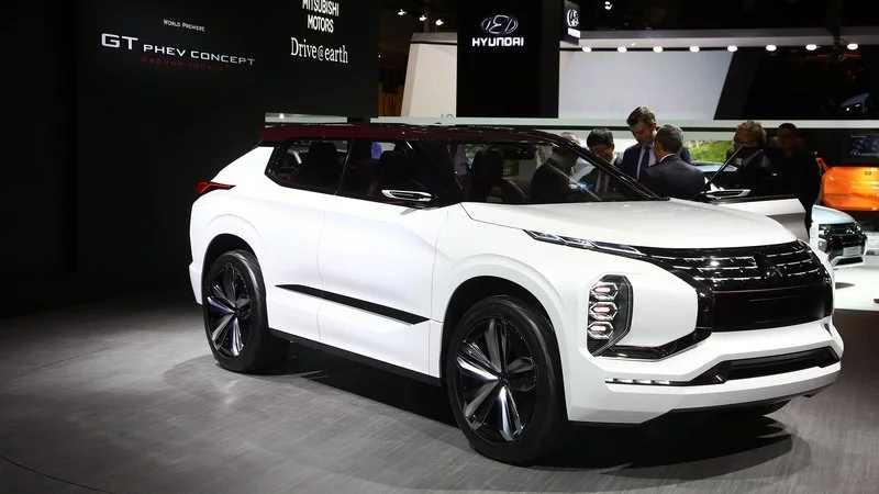 Mitsubishi GT-PHEV Concept متسوبيشي