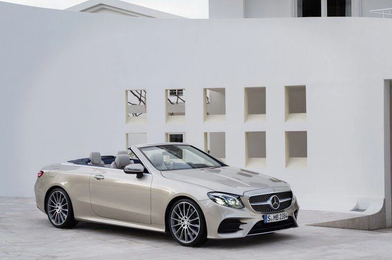 The iconic beauty Mercedes-Benz E-Class cabriolet مرسيدس بنز ايقونة من الجمال
