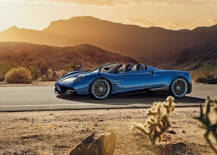  Pagani Huayra roadster gets 753bhp more aggressive باقاني هويرا قمة العدوانية 