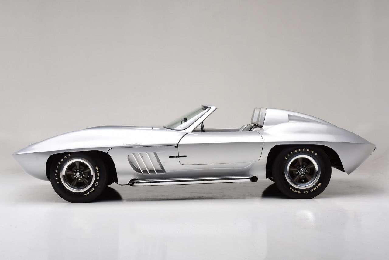 1958-Fiberfab-Centurion-Corvette-8.jpg