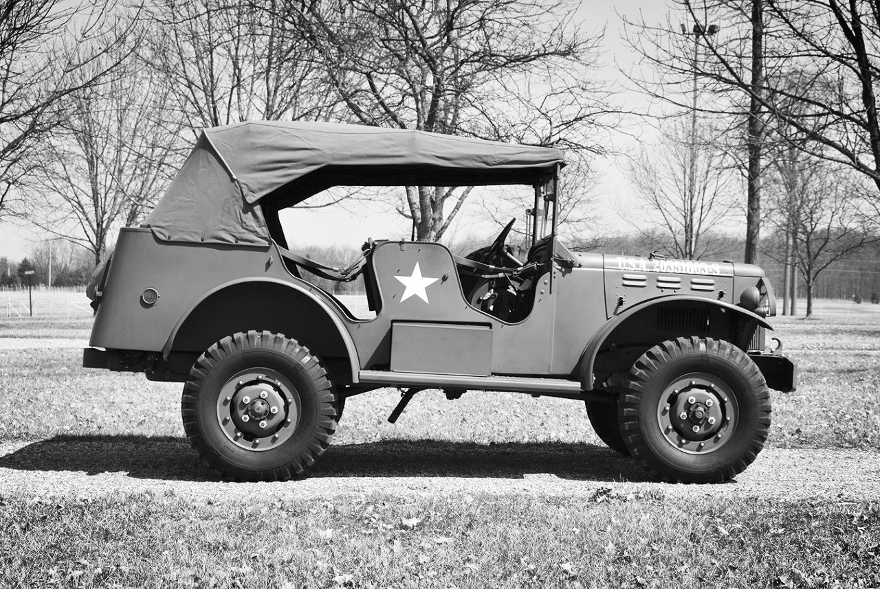 1942-Dodge-Command-Vehicle-15.jpg