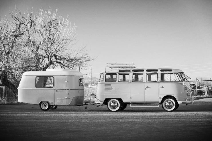 1963-Volkswagen-Super-Deluxe-Microbus-with-Camper-10.jpg