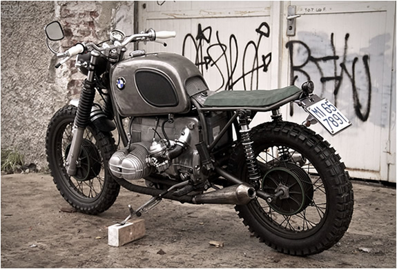 bmw-k65-moto-sumisura-2-www.mensgear.net-cool-gear-tech-mens-gadgets-grooming-style-gizmos-gifts-gift-ideas-travel-alexa-entertainment-google-auto-cars-rides-watches-babes-nude-xxx-ass-pussy-blog-awesome--2.jpg
