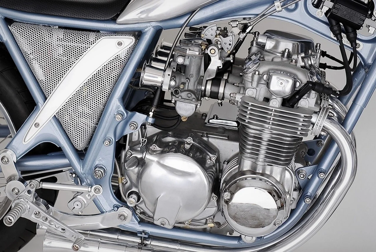 1972-Honda-CB500-Bikini-10.jpg
