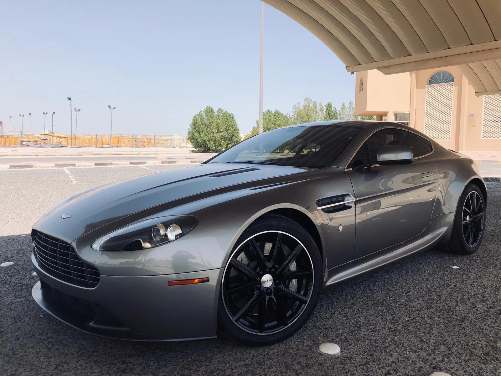 Aston martin vantage 2014 اوستن مارتن فانتاج ٢٠١٤