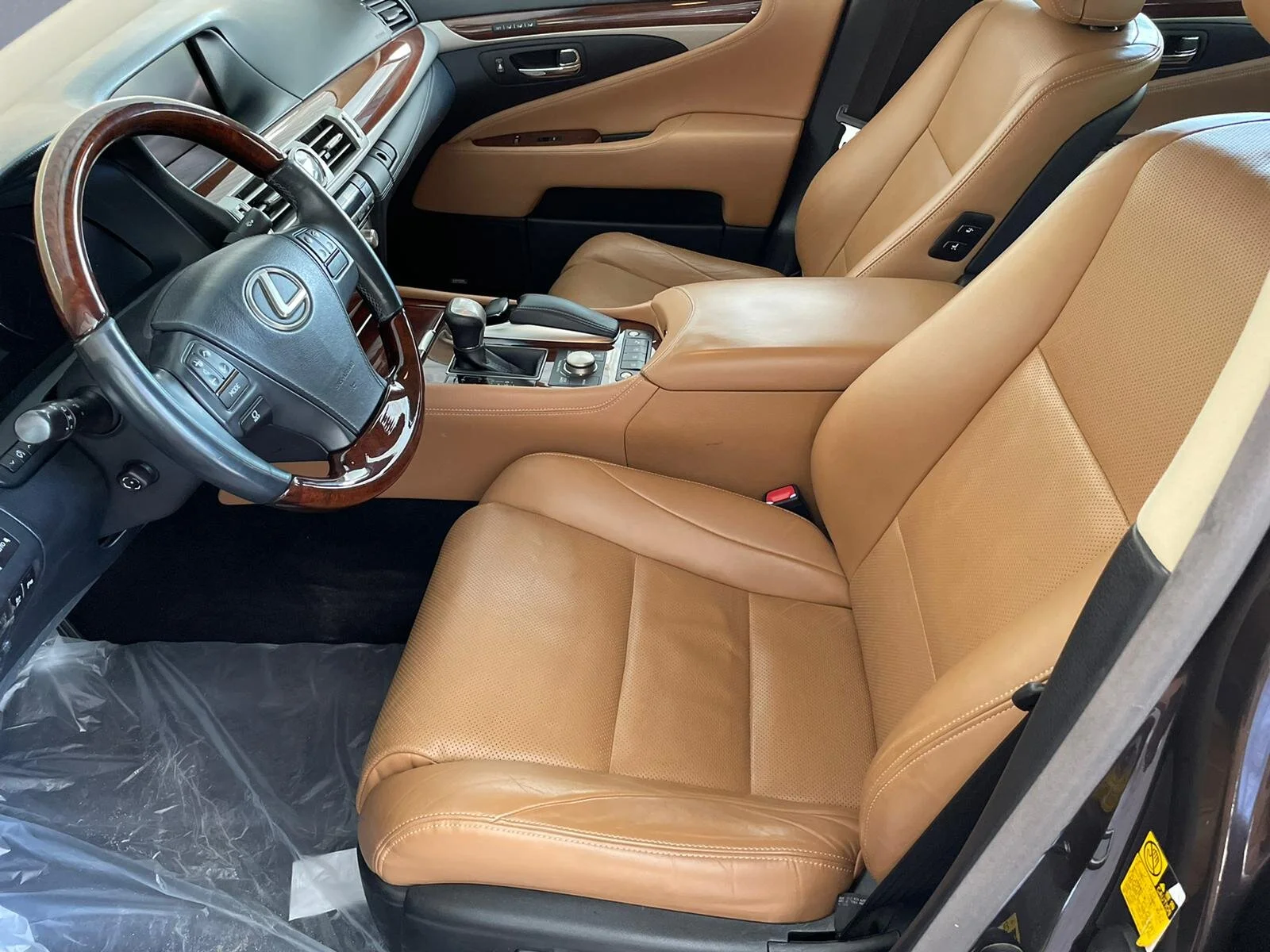 Lexus ls460 2013 لكزس ال اس٤٦٠ ٢٠١٣6.jpeg