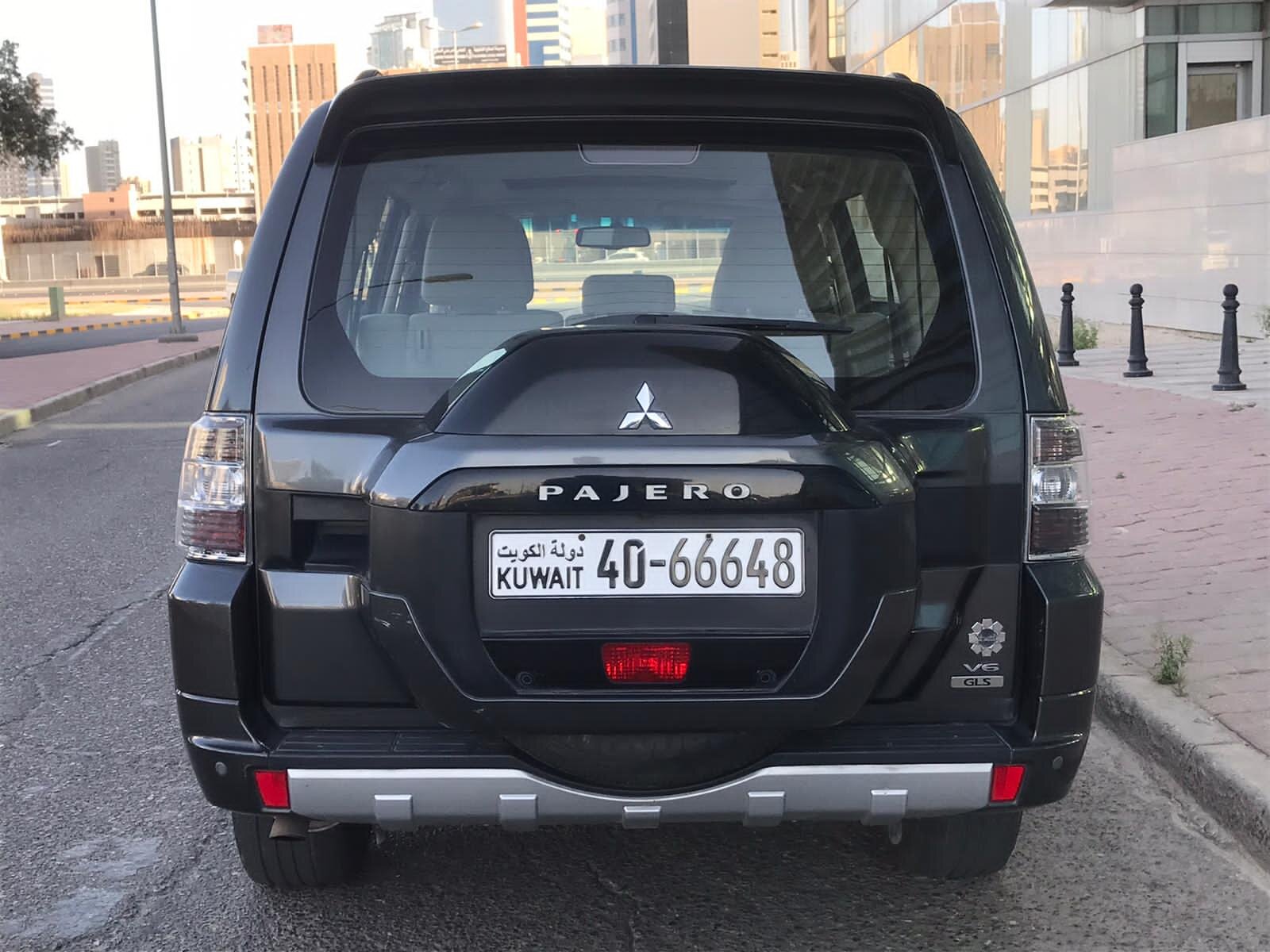 Mitsubishi pajero 2016 ميتسوبيشي باجيرو ٢٠١٦3.jpeg