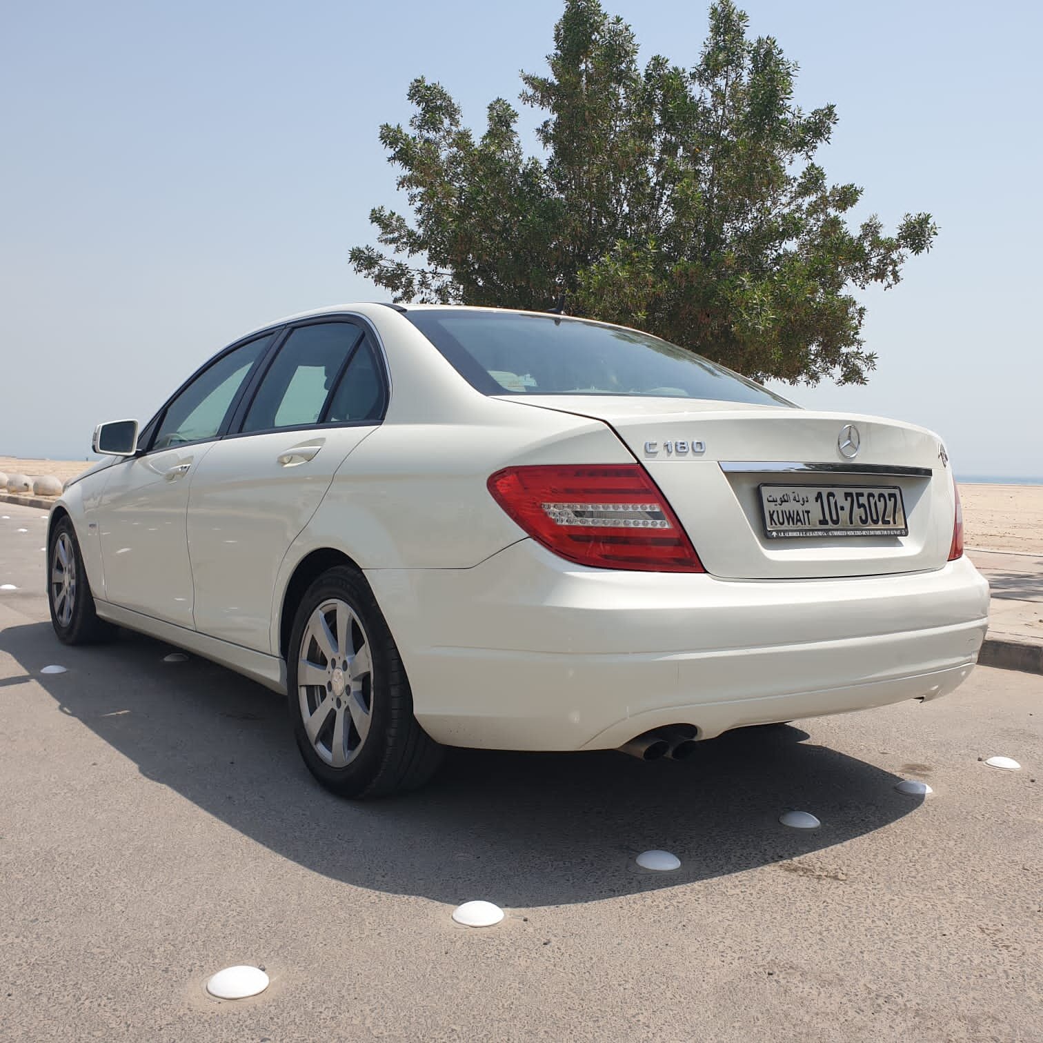 Mercedes c180 مرسيدس سي١٨٠4.jpeg