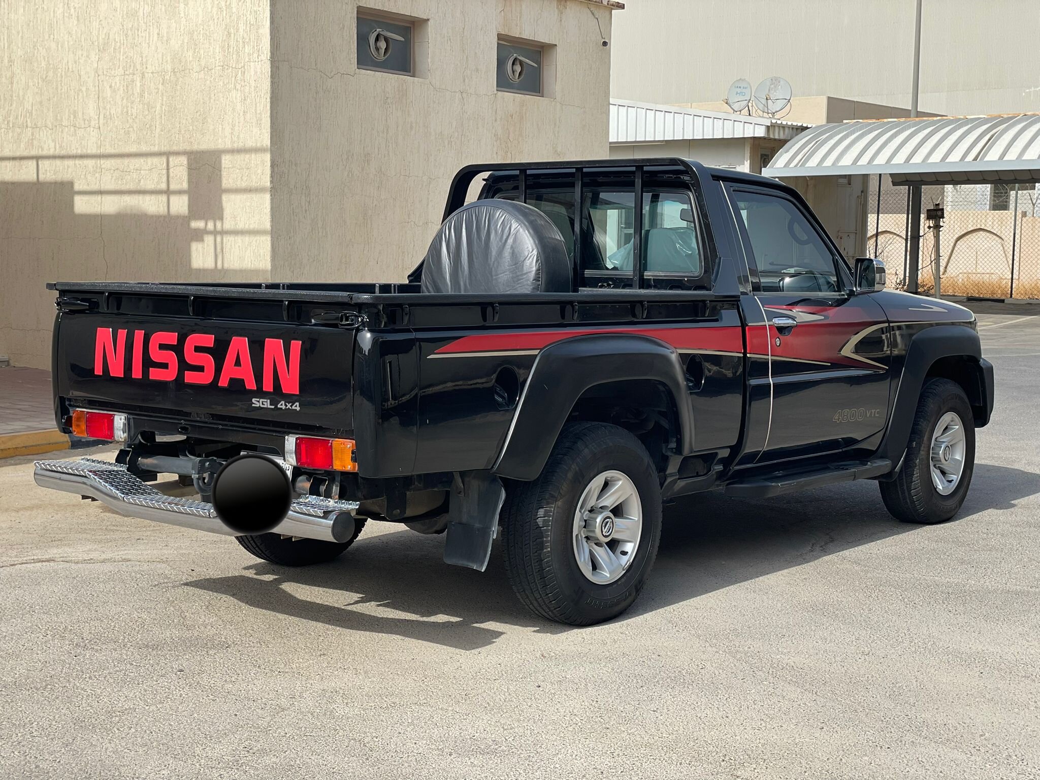 Nissan patrol pickup 2014 نيسان وانيت باترول ٢٠١٤4.jpeg