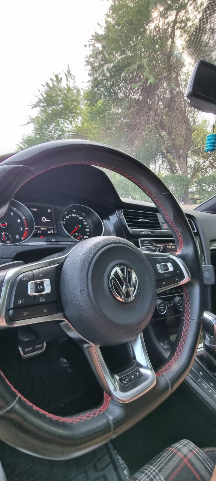 Volkswagen golf gti 2016 فولكس واجن قولف ٢٠١٦5.jpeg