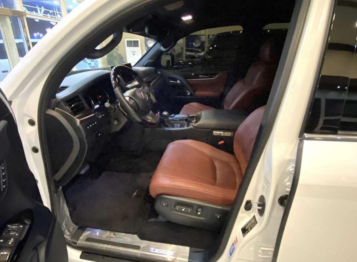 Lexus lx570 2016 لكزس ال اكس٥٧٠ ٢٠١٦5.jpeg