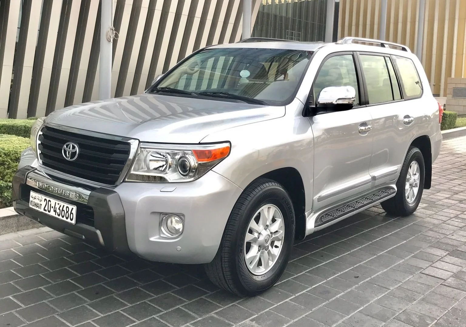 Toyota landcruiser 2012 تويوتا لاندكروزر ٢٠١٢