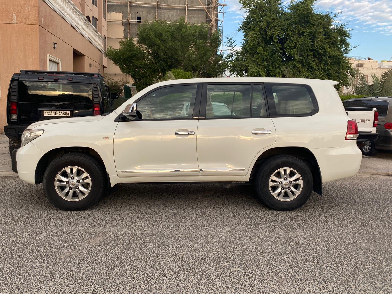 Toyota landcruiser 2010 تويوتا لاندكروزر ٢٠١٠1.jpeg