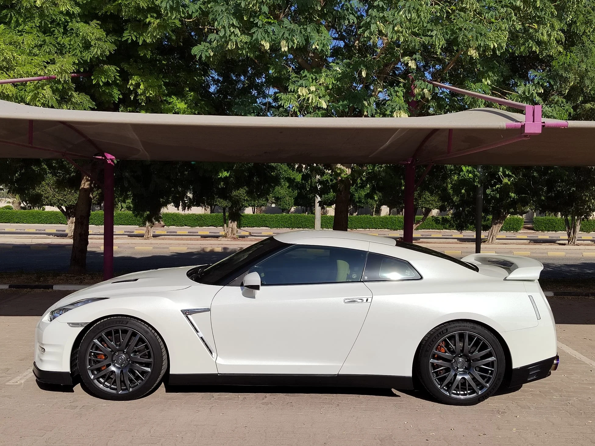 Nissan gtr 2015 نيسان جي تي ار ٢٠١٥