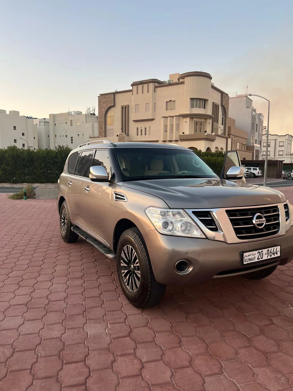Nissan patrol 2012 نيسان باترول ٢٠١٢