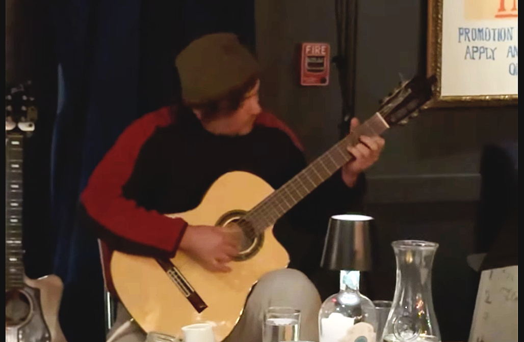 Gil Silva Classical Guitar @ Silver Girl