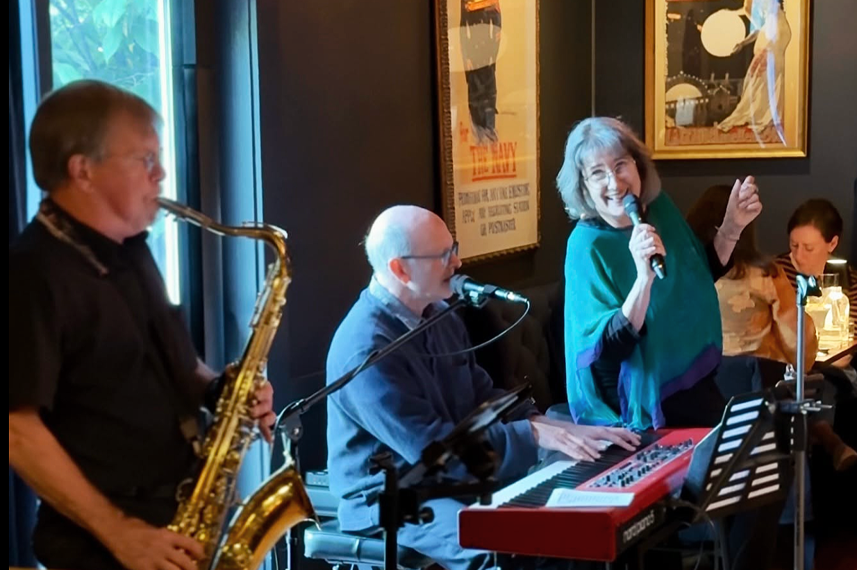 Maria Frattura Jazzed Up Trio @ Silver Girl