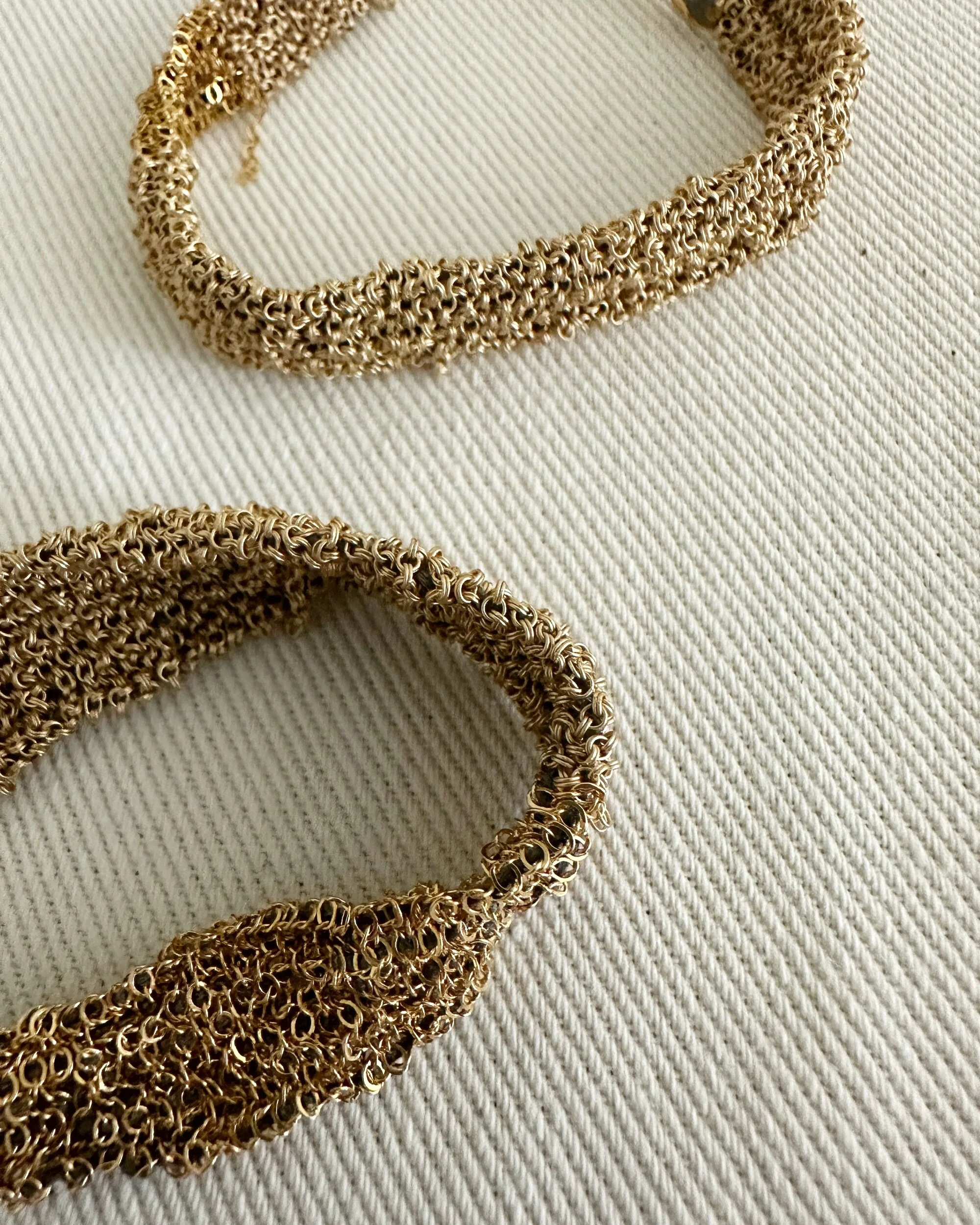 54B8E977-B3A1-48A3-8112-E4B4803D4F87