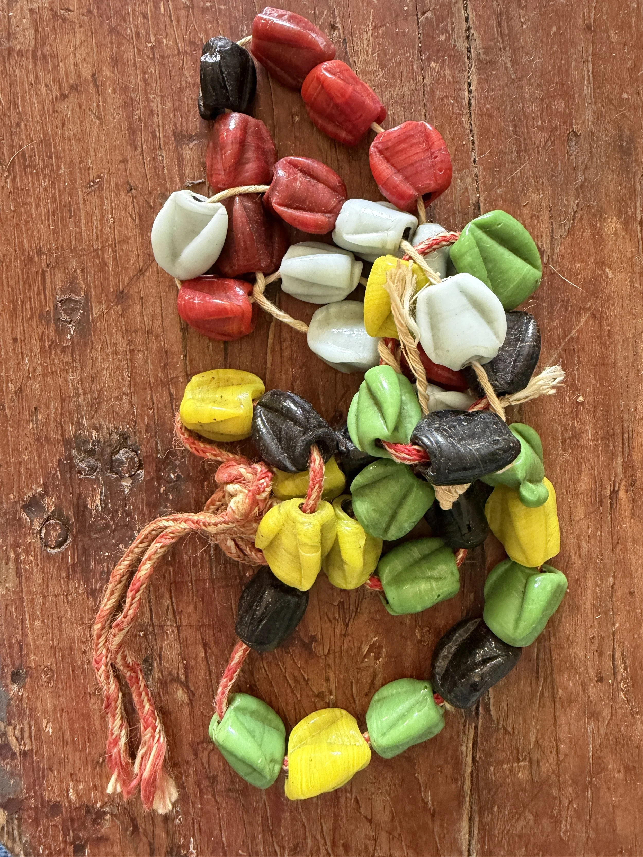 beads1.jpg