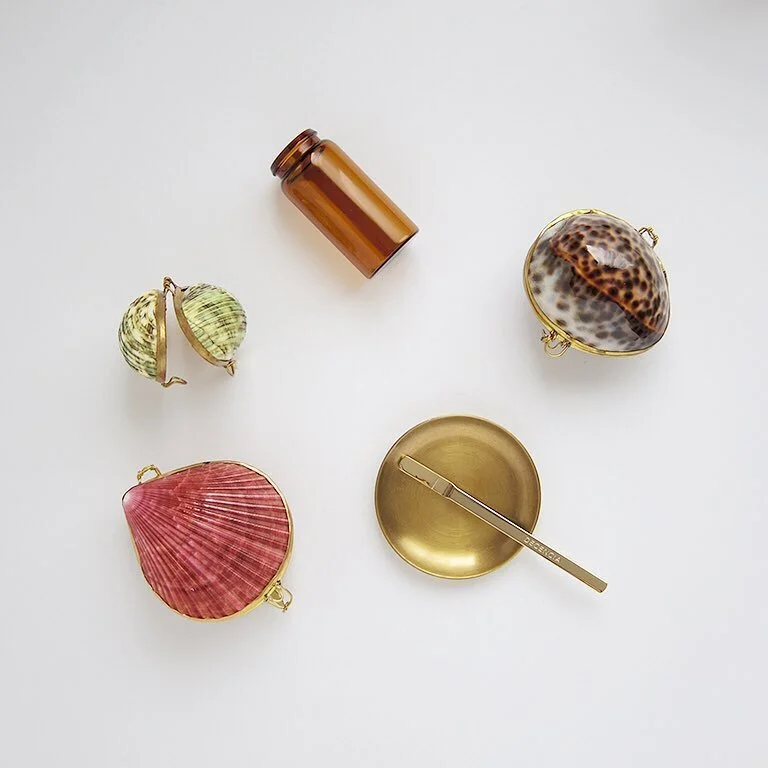 Scent Mixing, a How-To Guide on Layering your Favorite Scents 