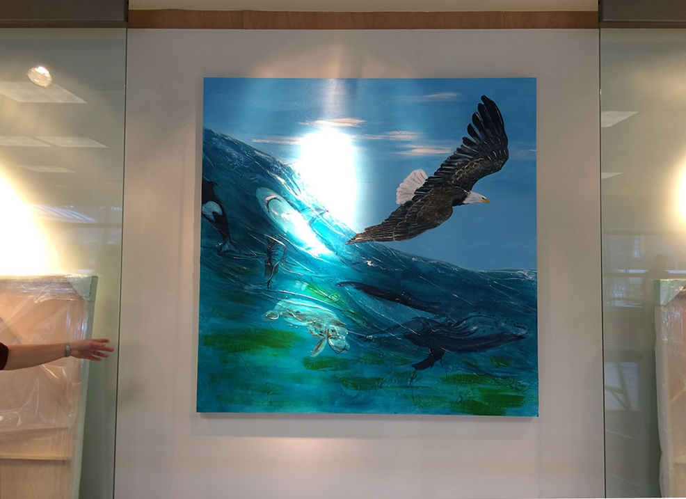 A peak between the glass of panel no#4. The eagle has landed!