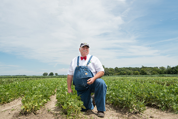 Farmer-Lee-Jones-Beans_WEB.jpg