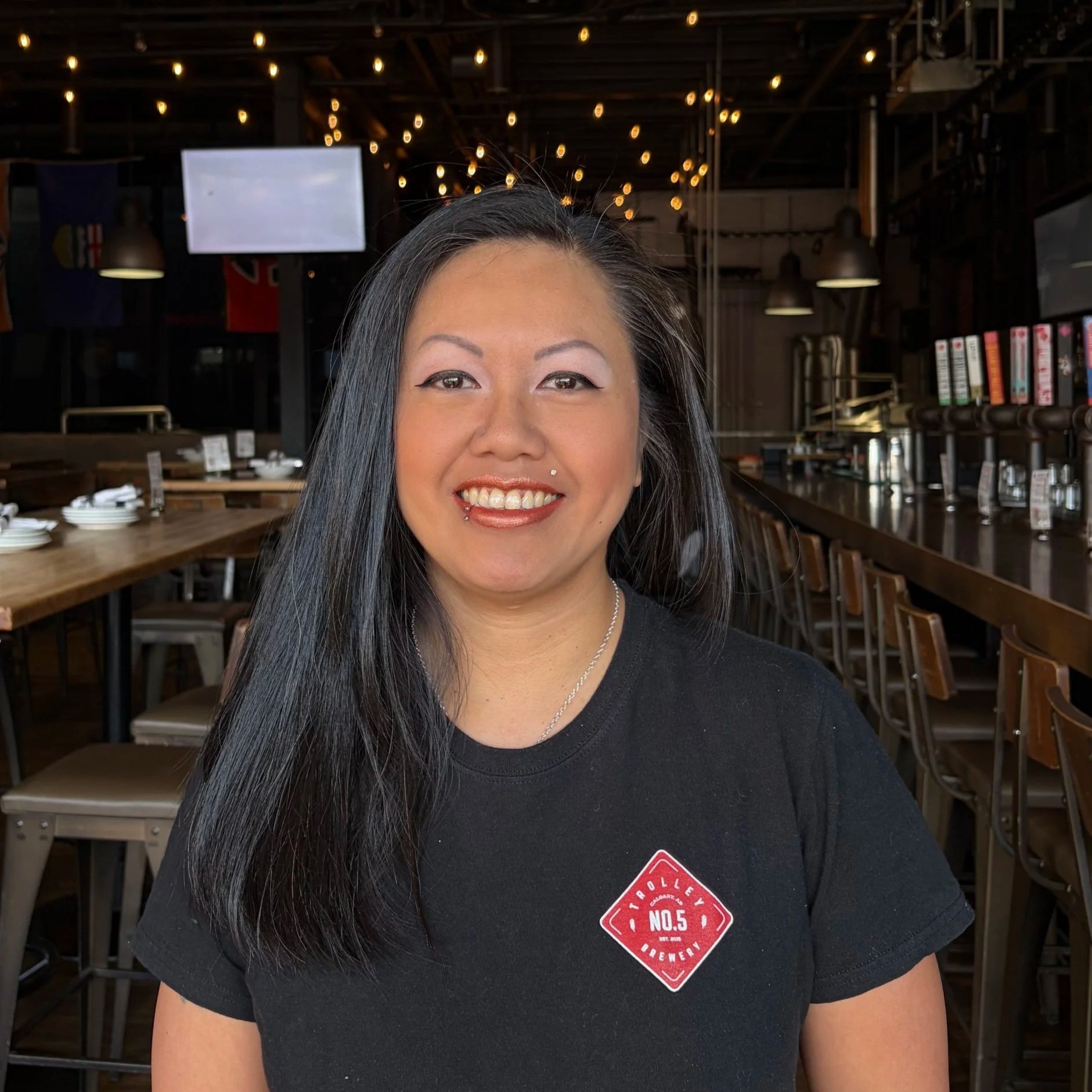 MONA VILLAROSA // Trolley 5
