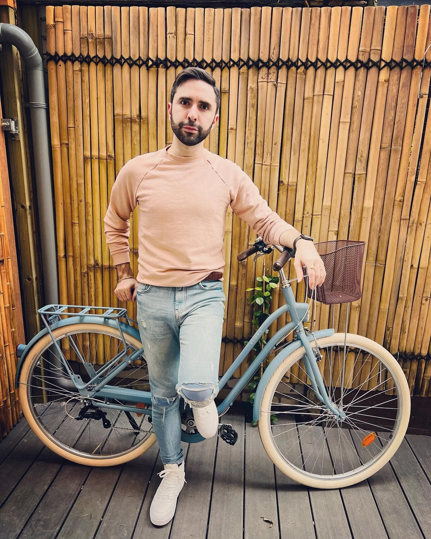 New Dutch ride! 💁🏻&zwj;♂️😂🤴🏻 #countertenor #thunderthighs #firmbutt