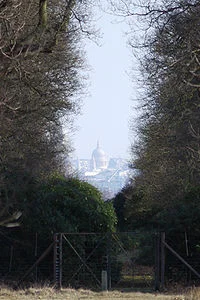 200px-St_Paul's_20997r.jpg