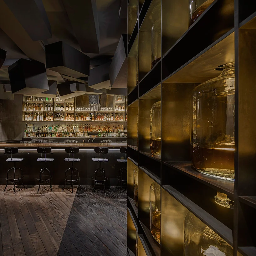 Flask & the Press, Shanghai, Interior