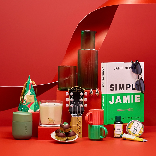 Web-portfolio-specs-650x650_Secret-Santa.png