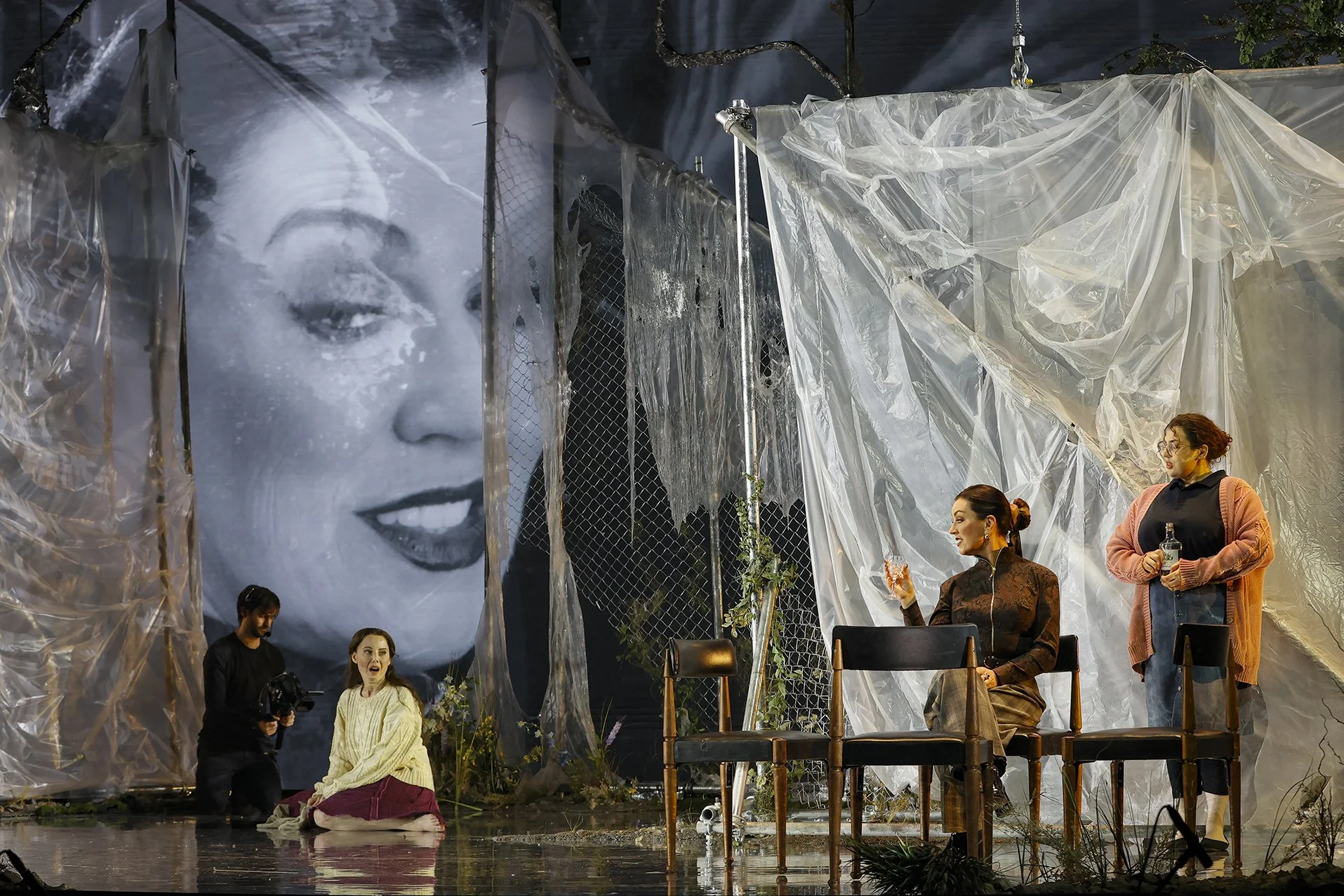 VICTORIAN-OPERA_KATYA-KABANOVA_photo-Jeff-Busby_1486.jpg