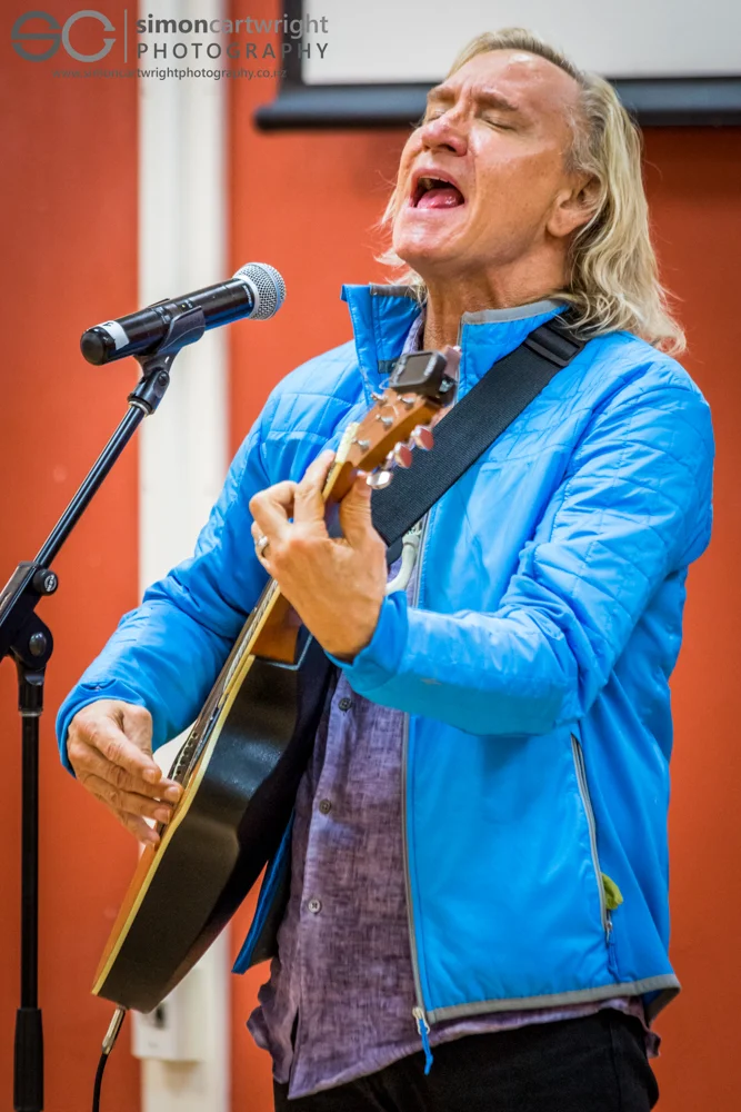 Joe Walsh singing 'Desperado'