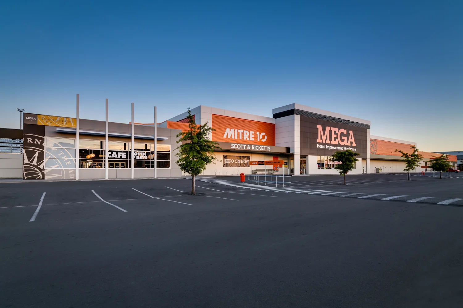 Mitre10 Mega, Hastings